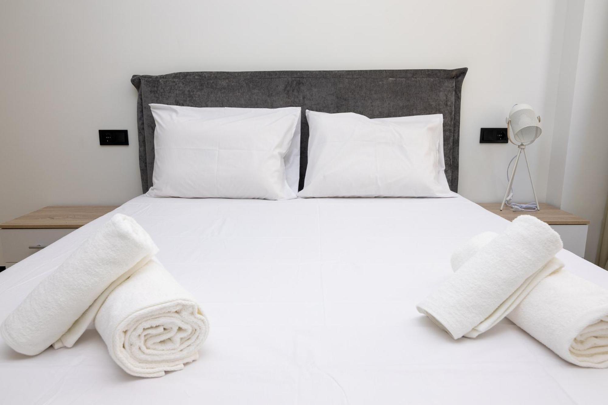 Facadoro Apartments أثينا المظهر الخارجي الصورة
